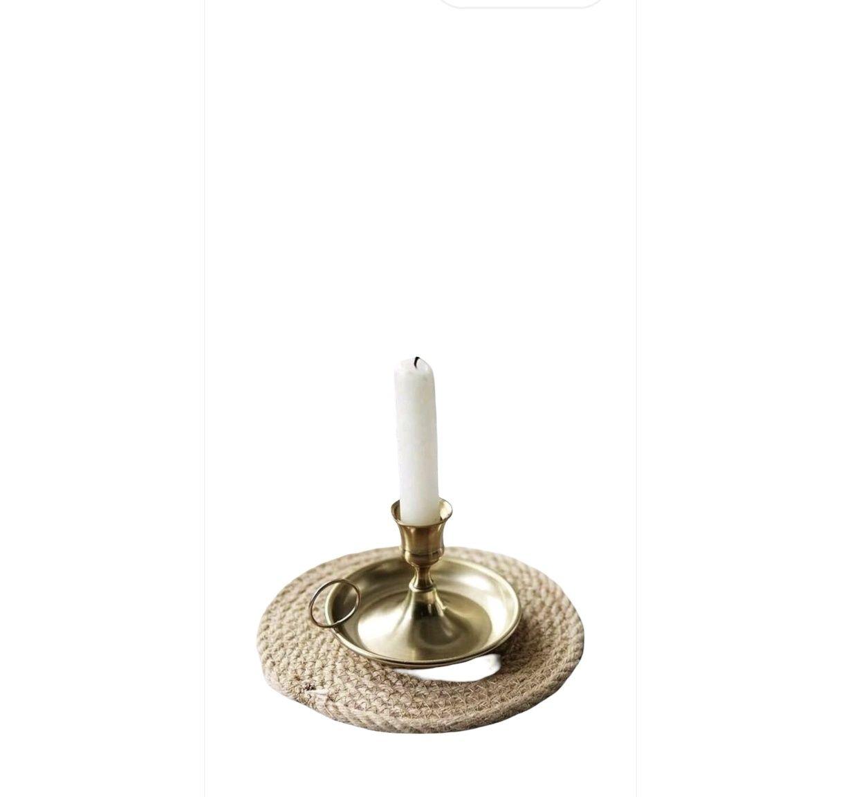 Candelabro dorado elegante 1 Candelabro dorado elegante